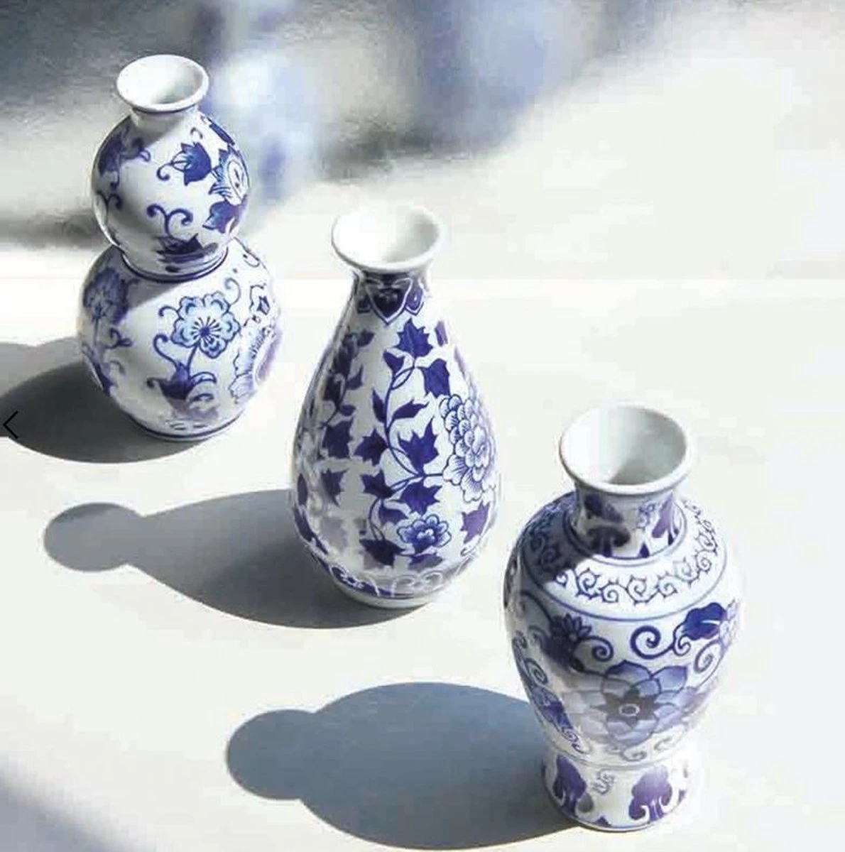 Vaasjes Klein - Delfts Blauw - Set Van 3 - Keramiek - Hollandse Cadeautjes - Moederdag Cadeau Voor Mama - Moederdag Cadeau - Geschenkset 2 Vaasjes Klein - Delfts Blauw - Set Van 3 - Keramiek - Hollandse Cadeautjes - Moederdag Cadeau Voor Mama - Moederdag Cadeau - Geschenkset - Afbeelding 2