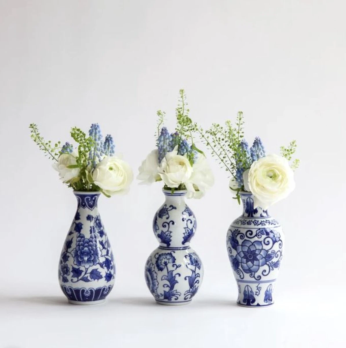 Vaasjes Klein - Delfts Blauw - Set Van 3 - Keramiek - Hollandse Cadeautjes - Moederdag Cadeau Voor Mama - Moederdag Cadeau - Geschenkset 4 Vaasjes Klein - Delfts Blauw - Set Van 3 - Keramiek - Hollandse Cadeautjes - Moederdag Cadeau Voor Mama - Moederdag Cadeau - Geschenkset - Afbeelding 4