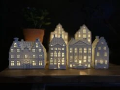 Huisje Waxinelichthouder - 13,5 Cm - Wit - &Klevering - Hollandse Cadeautjes - Moederdag Cadeautje Voor Mama - Cadeau Voor Mama -klevering Winkel 1200x899 6