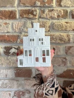 Waxinelichthouder - Vermeer - 14 Cm - Het Straatje Van Vermeer - Johannes Vermeerstraat - Hollandse Cadeautjes - Moederdag Cadeau Voor Mama - Moederdag Cadeau -klevering Winkel 906x1200