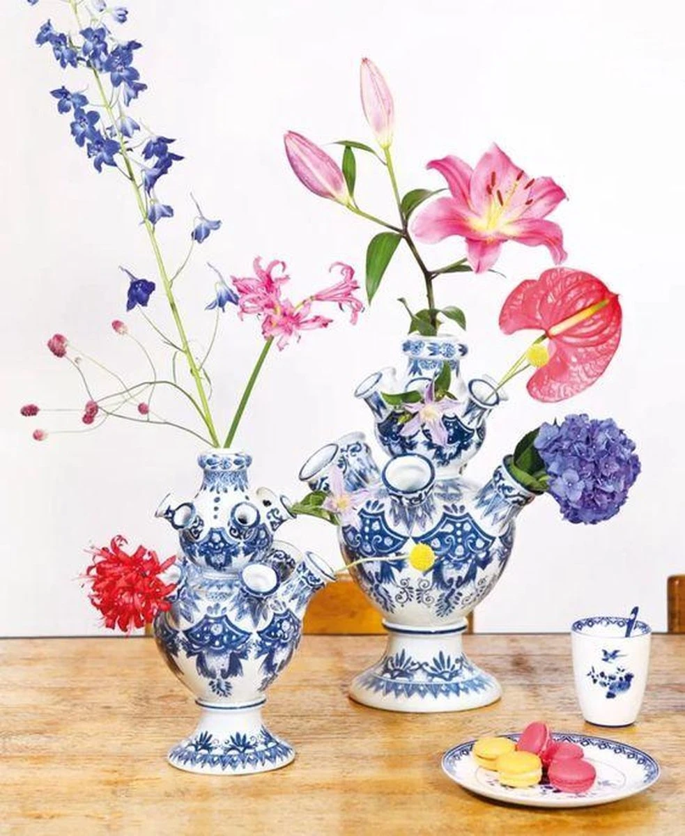 Tulpenvaas - 31 Cm - &Klevering - Tulpenvaas Delfts Blauw - Cadeau Voor Vrouw - Relatiegeschenk - Holland Souvenir - Cadeau Moeder - Housewarming Cadeau 9 Tulpenvaas - 31 Cm - &Klevering - Tulpenvaas Delfts Blauw - Cadeau Voor Vrouw - Relatiegeschenk - Holland Souvenir - Cadeau Moeder - Housewarming Cadeau - Afbeelding 9