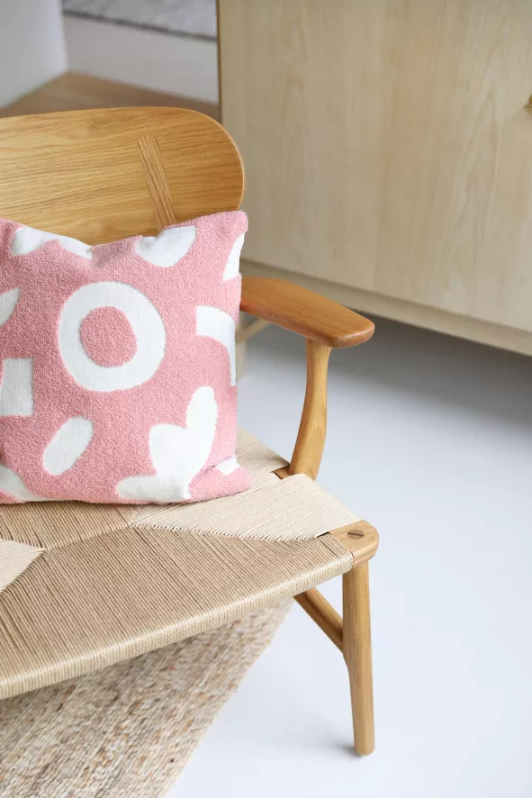 & Klevering &klevering Sketch Kussen 40x40 Roze 4 & Klevering &klevering Sketch Kussen 40x40 Roze - Afbeelding 4